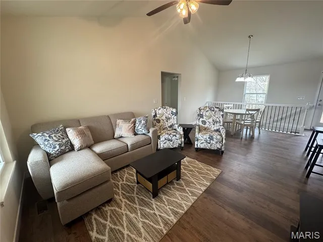 $274,900 | 278 Railroad Street, Moscow Mills, MO 63362