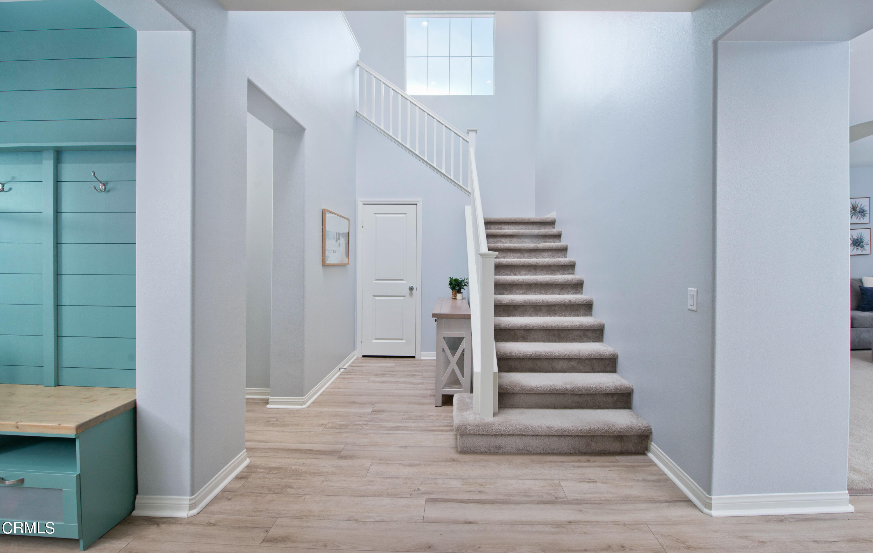 385 Azalea Street Fillmore, CA 93015 - Photo 19 of 50 a view of an entryway with wooden floor