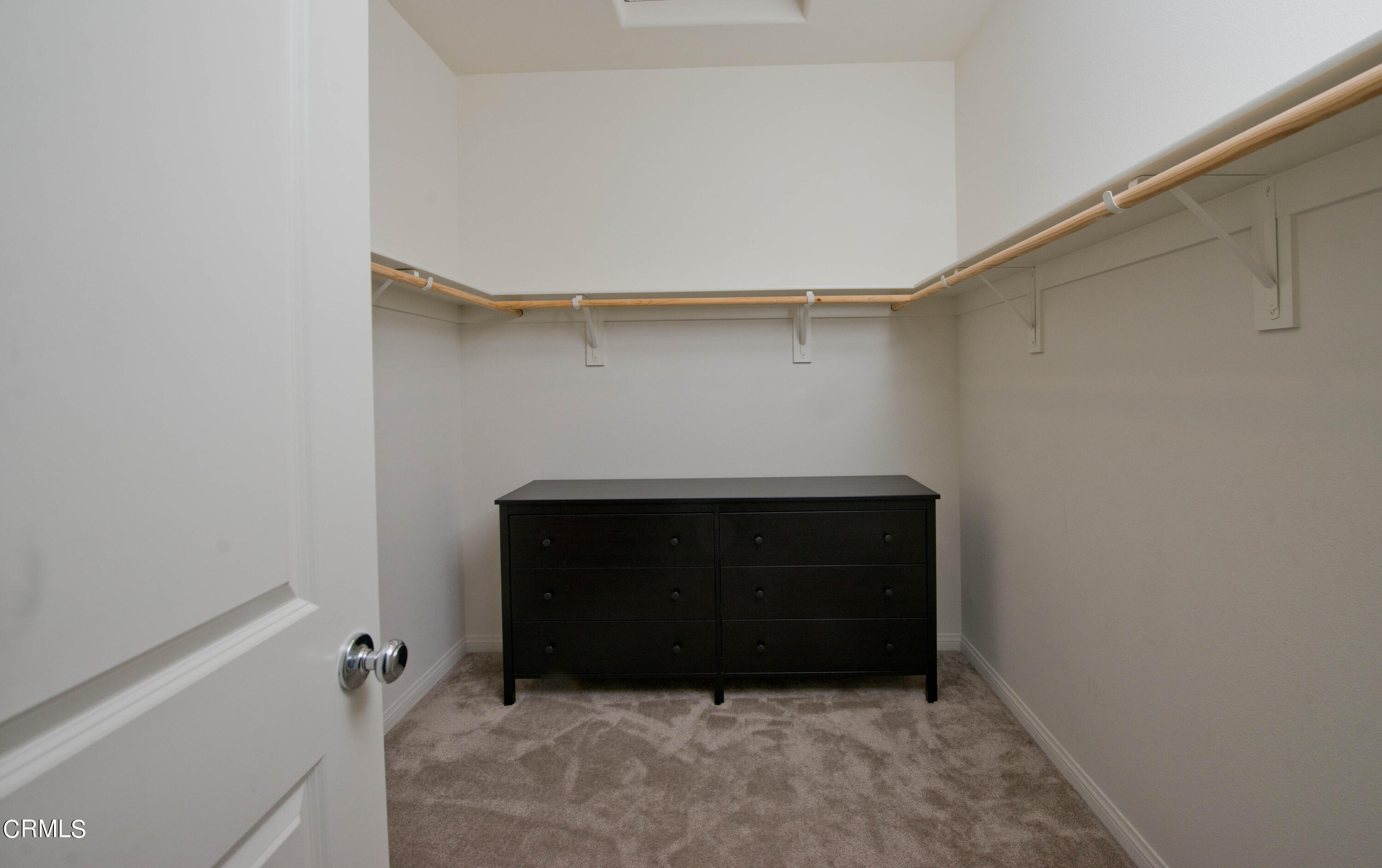 385 Azalea Street Fillmore, CA 93015 - Photo 39 of 50 a room with a fireplace