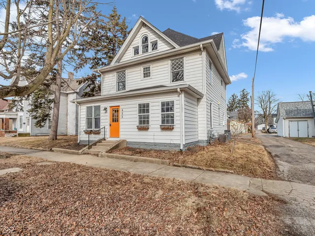 $215,000 | 422 East Main Street, Lebanon, IN 46052