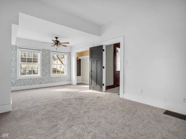 $215,000 | 422 East Main Street, Lebanon, IN 46052