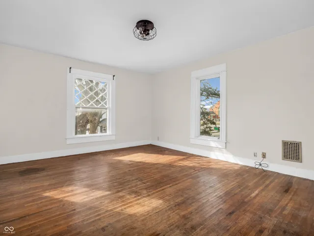 $215,000 | 422 East Main Street, Lebanon, IN 46052