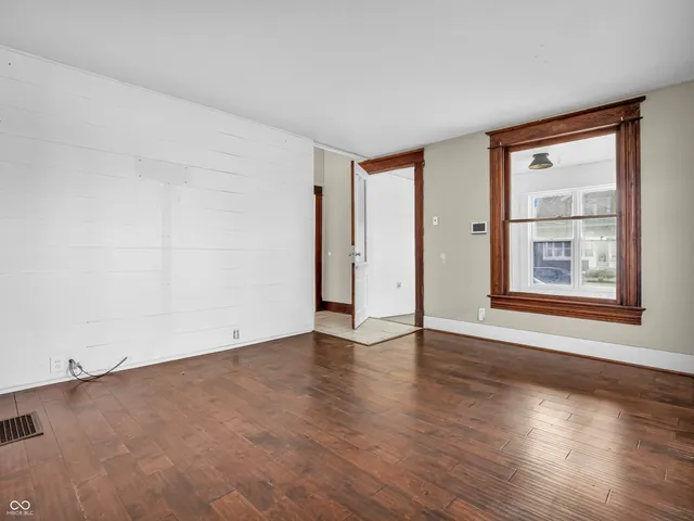 $215,000 | 422 East Main Street, Lebanon, IN 46052