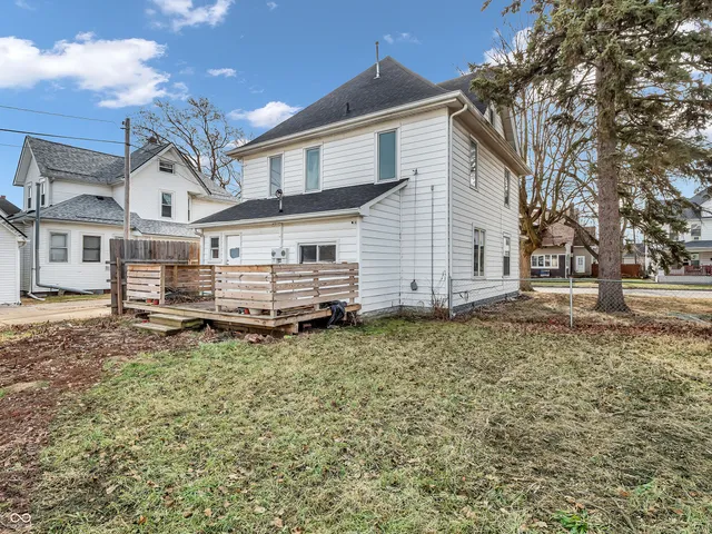 $215,000 | 422 East Main Street, Lebanon, IN 46052