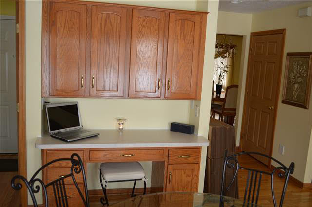 37130 Willow Road New Boston, MI 48164 - Photo 5 of 20 20390960-4.JPG