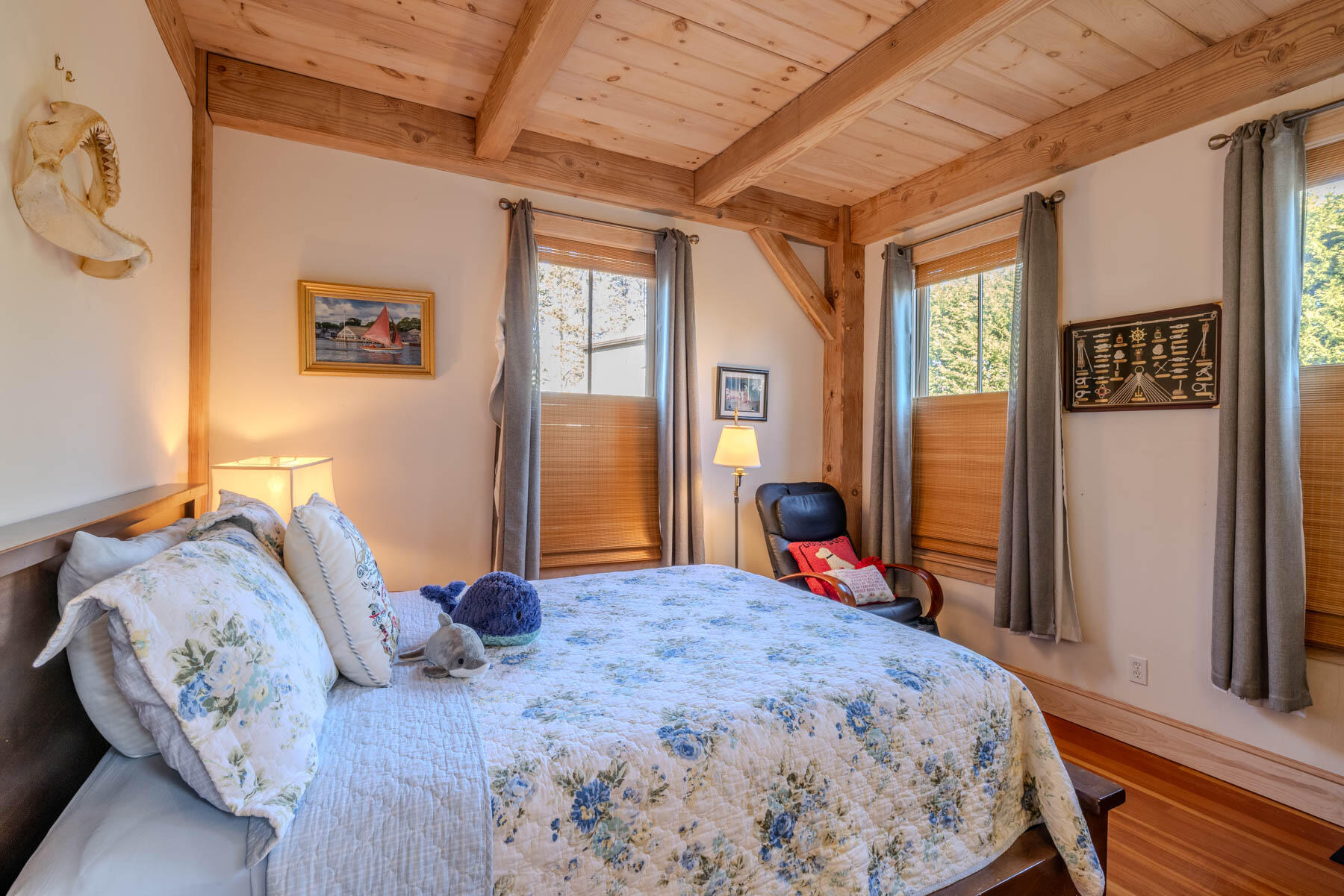 160 Katama Road Edgartown, MA 02539 - Photo 5 of 10 a bedroom with a large bed and a window