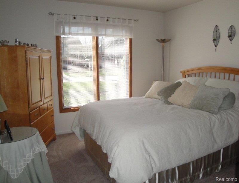 1717 Snowden Circle Rochester, MI 48306 - Photo 13 of 16 13-2nd Bedroom
