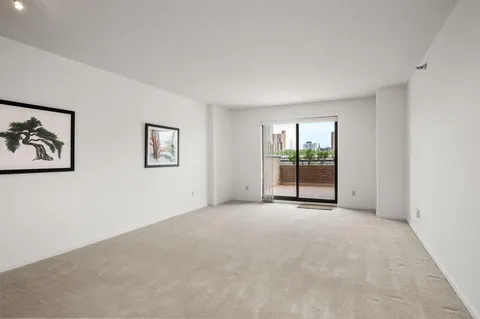 $289,000 | 401 1st Street South, Unit 117, Minneapolis, MN 55401