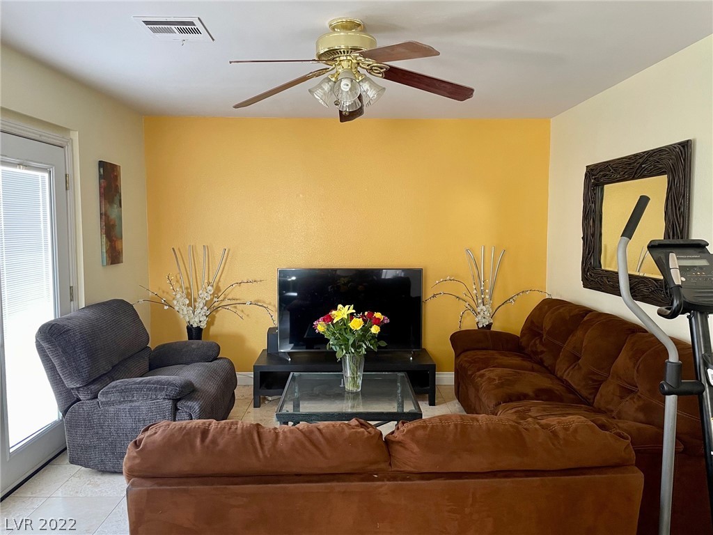 1404 Hawkwood Road Henderson, NV 89014 - Photo 14 of 35 Gallery Image 14