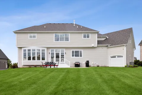 $1,500,000 | 995 Redbud Lane, Sugar Grove, IL 60554