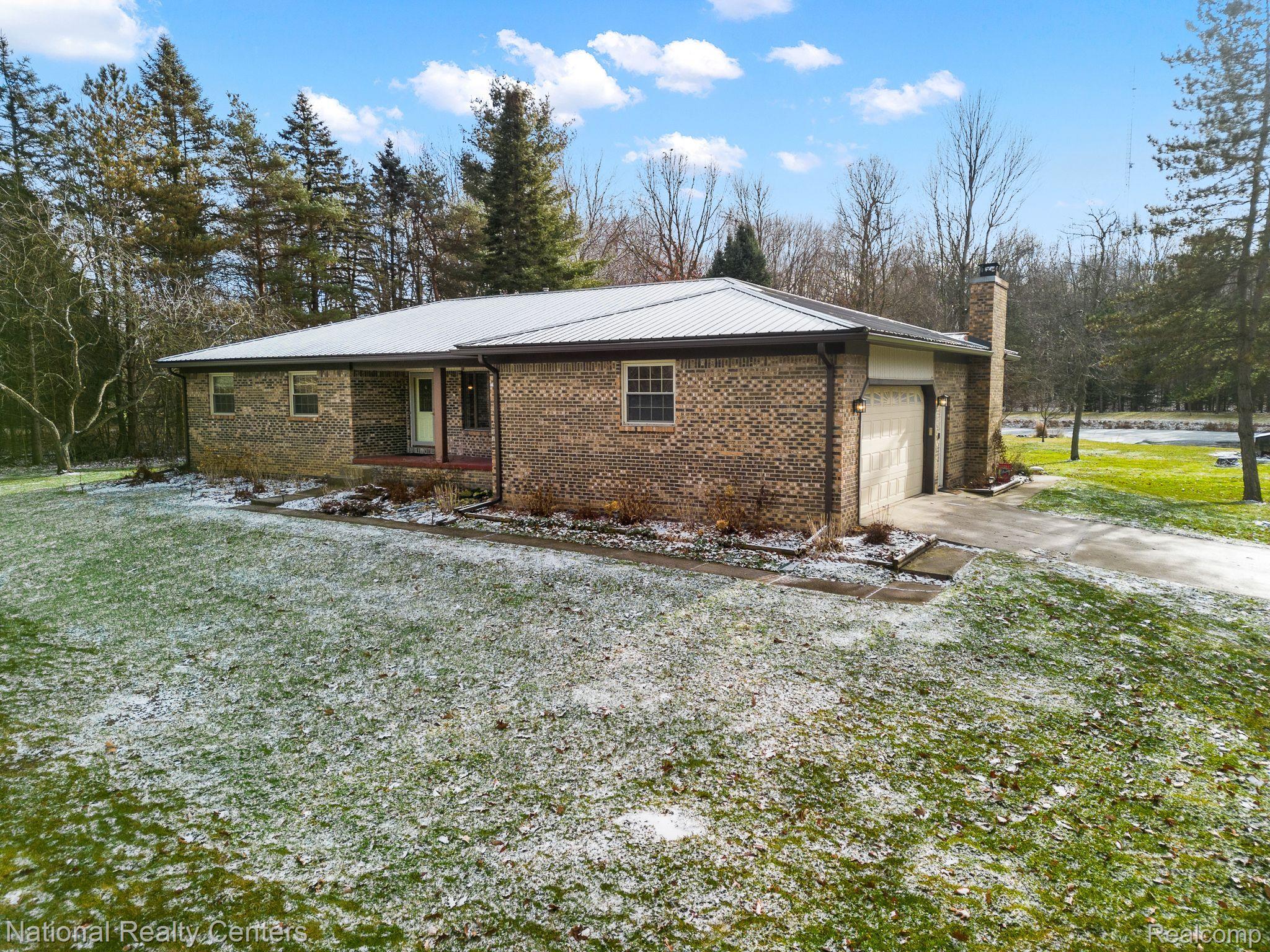 12354 Green Road Goodrich, MI 48438 - Photo 5 of 40