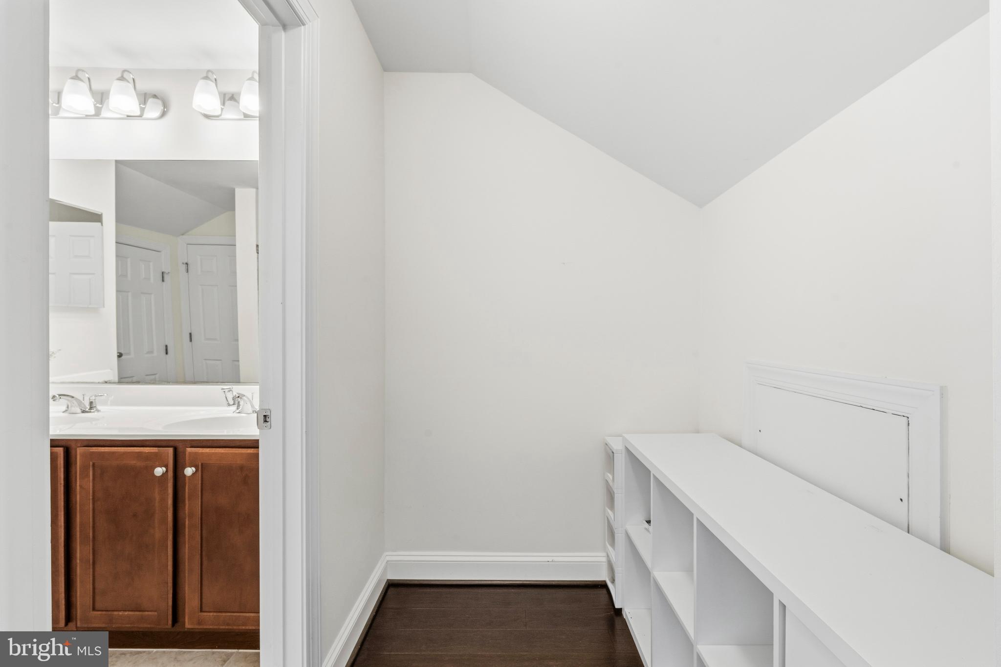 7891 Carbondale Way Springfield, VA 22153 - Photo 33 of 39