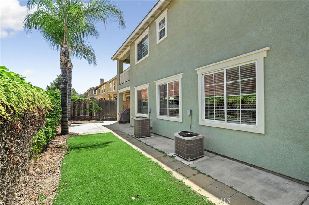 33934 Lily Road Yucaipa, CA 92399 - Photo 41 of 47 Backyard