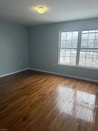 $2,600 | 537 South 18th Street, Newark, NJ 07103