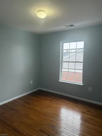 $2,600 | 537 South 18th Street, Newark, NJ 07103