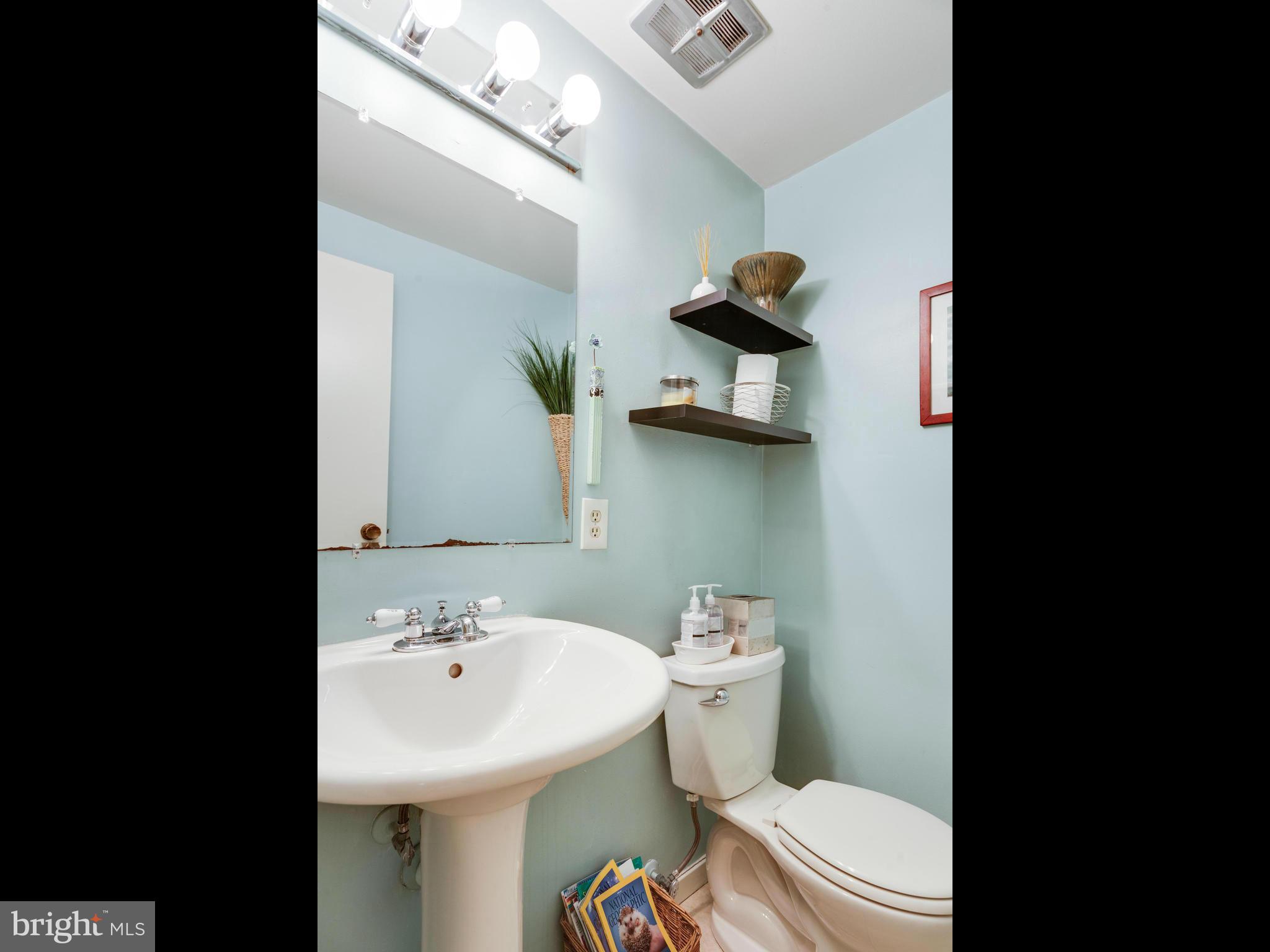 2334 Old Trail Drive Reston, VA 20191 - Photo 16 of 30 Powder Room