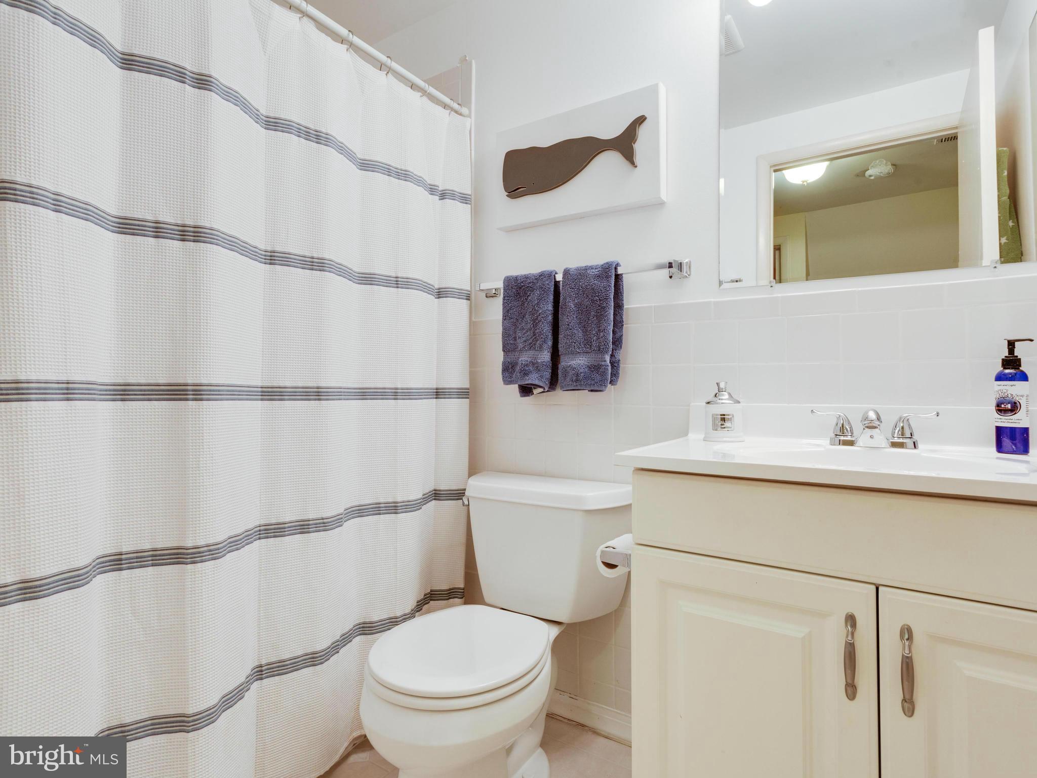 2334 Old Trail Drive Reston, VA 20191 - Photo 22 of 30 Upper Hall Bath