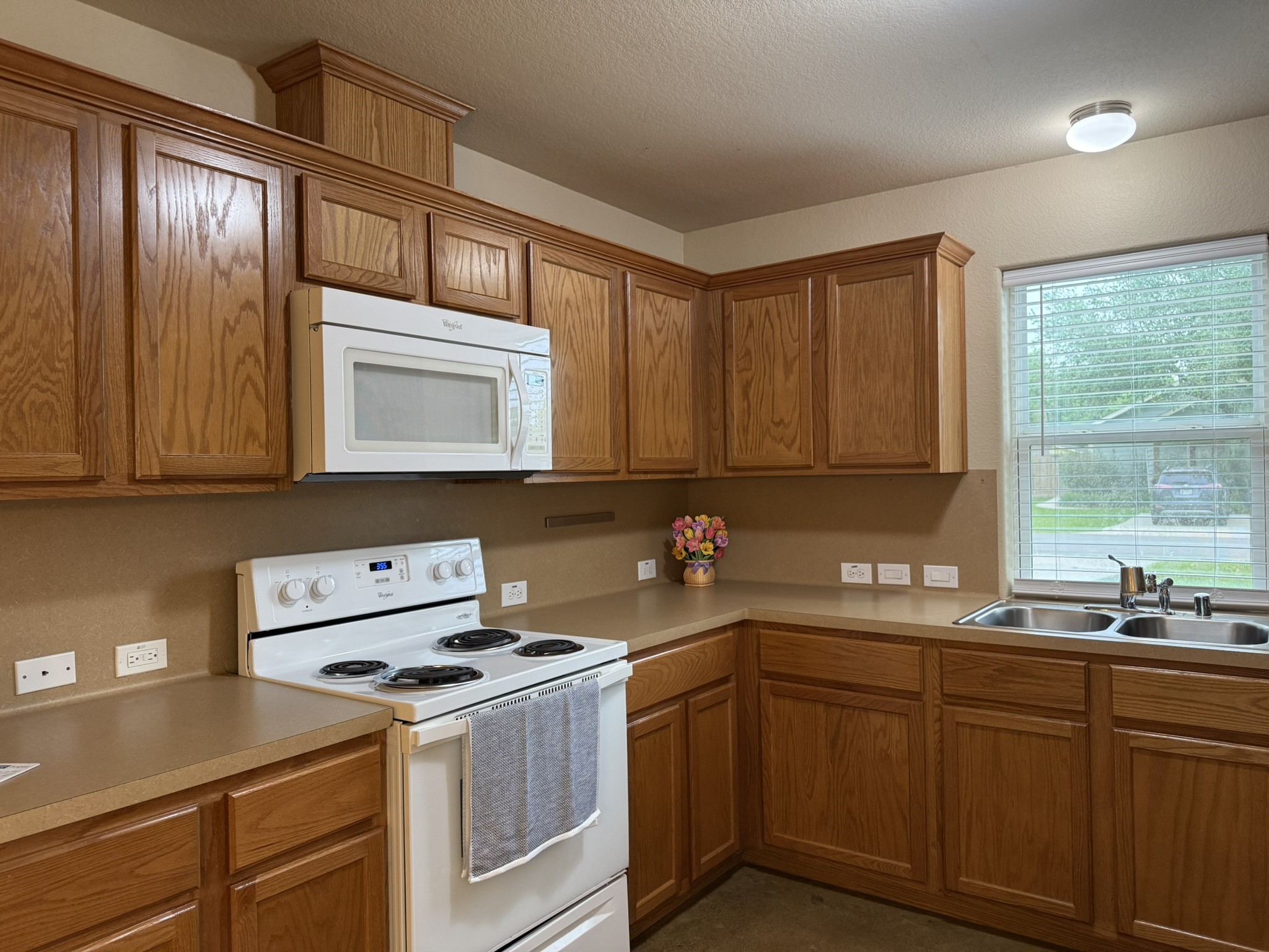 11817 13th Street Santa Fe, TX 77510 - Photo 6 of 23 Kitchen plenty of storage.