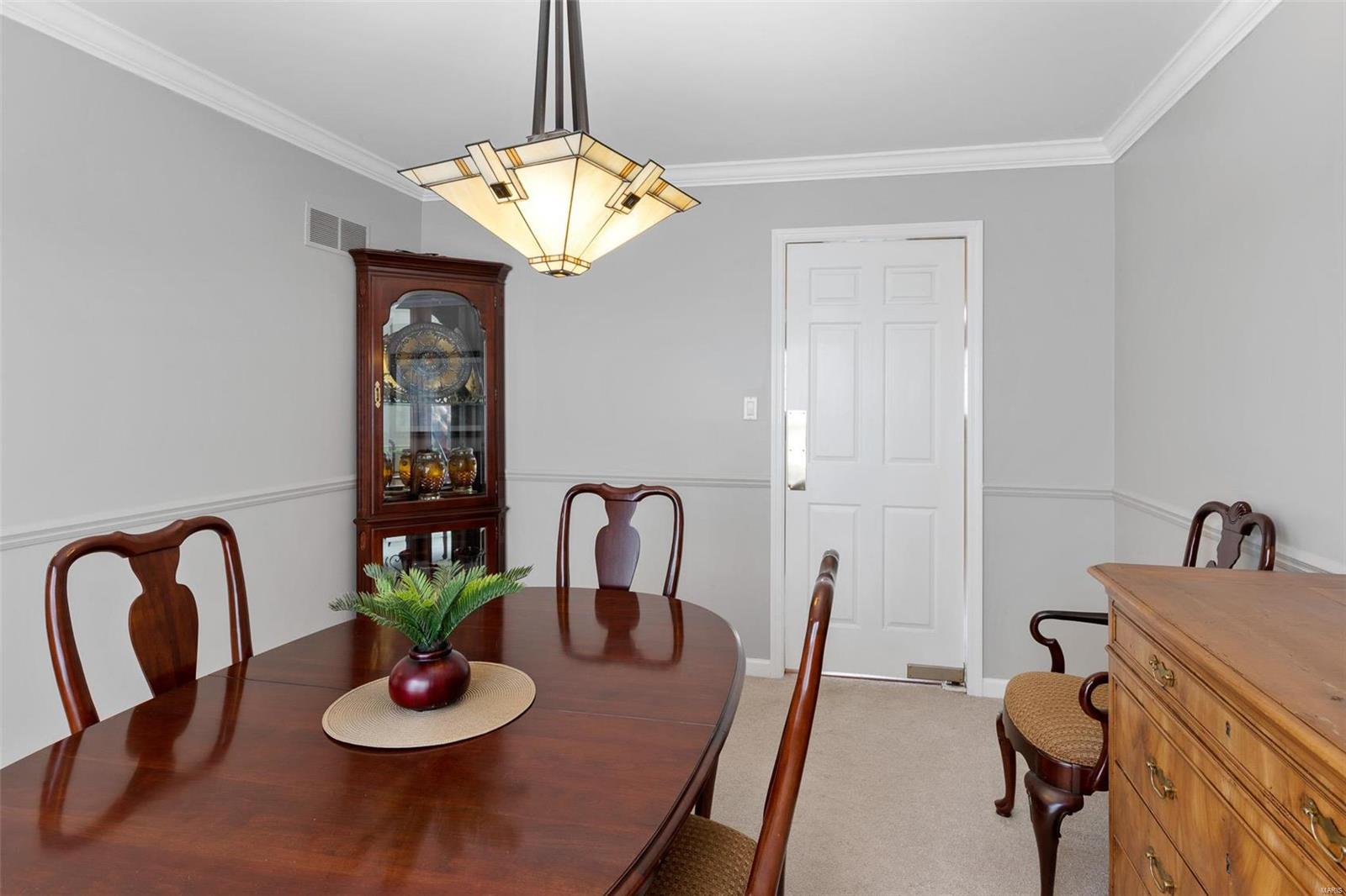 901 Dielman Road Olivette, MO 63132 - Photo 15 of 27 Gallery Image 15