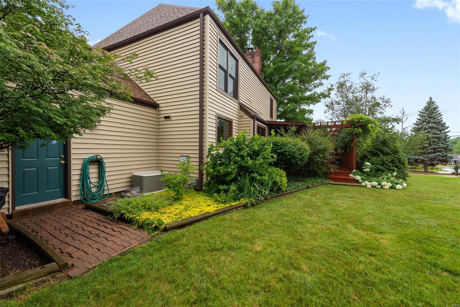 901 Dielman Road Olivette, MO 63132 - Photo 3 of 27 Gallery Image 3