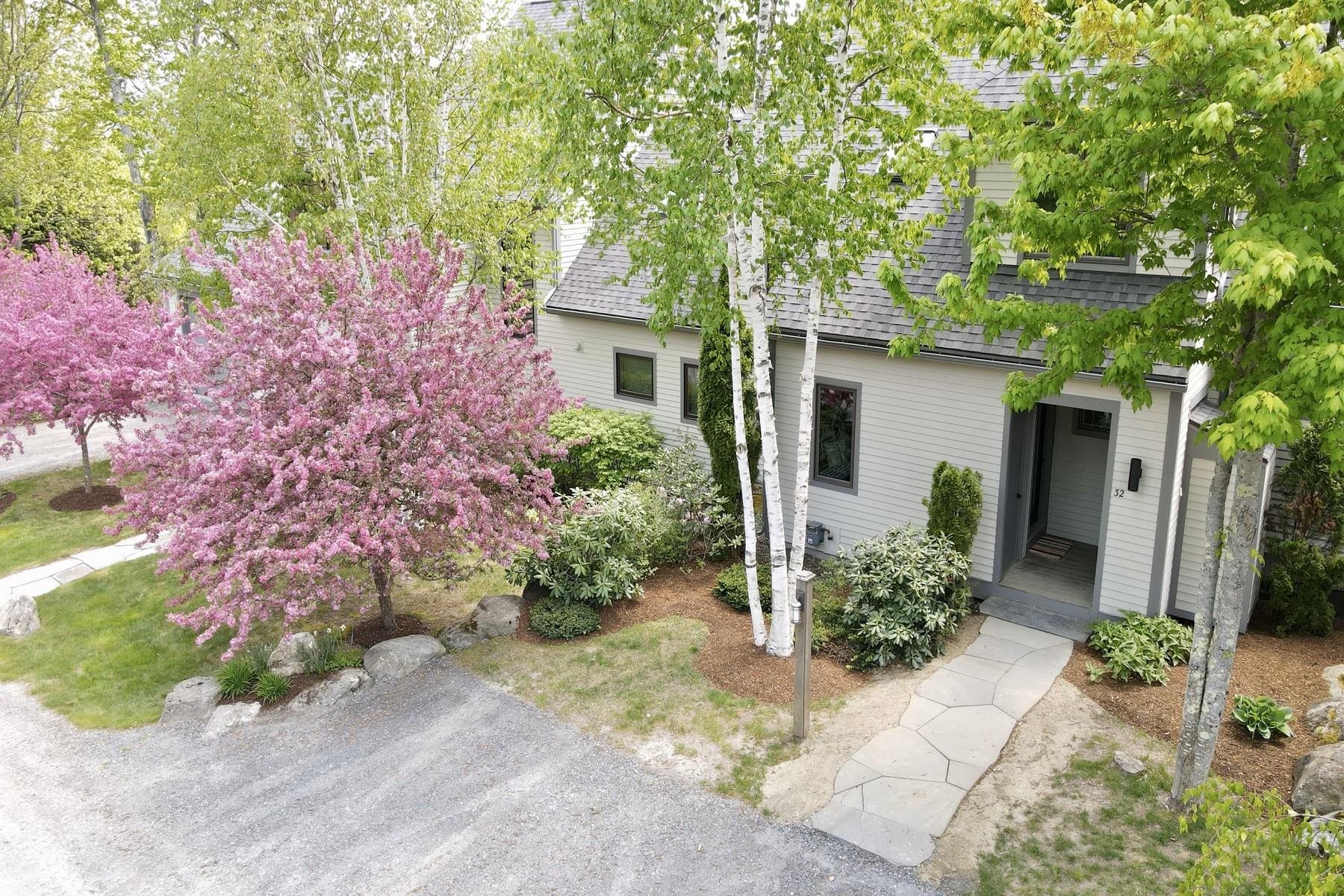 60 McLane Road, Unit 32 Stowe, VT 05672 - Photo 2 of 35