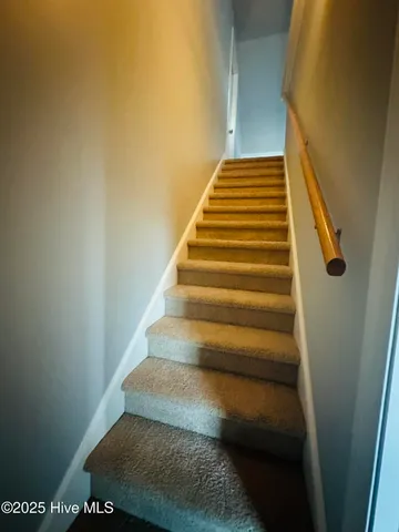 $319,900 | 3730 Huntcliff Drive, La Grange, NC 28551