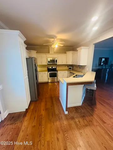 $319,900 | 3730 Huntcliff Drive, La Grange, NC 28551