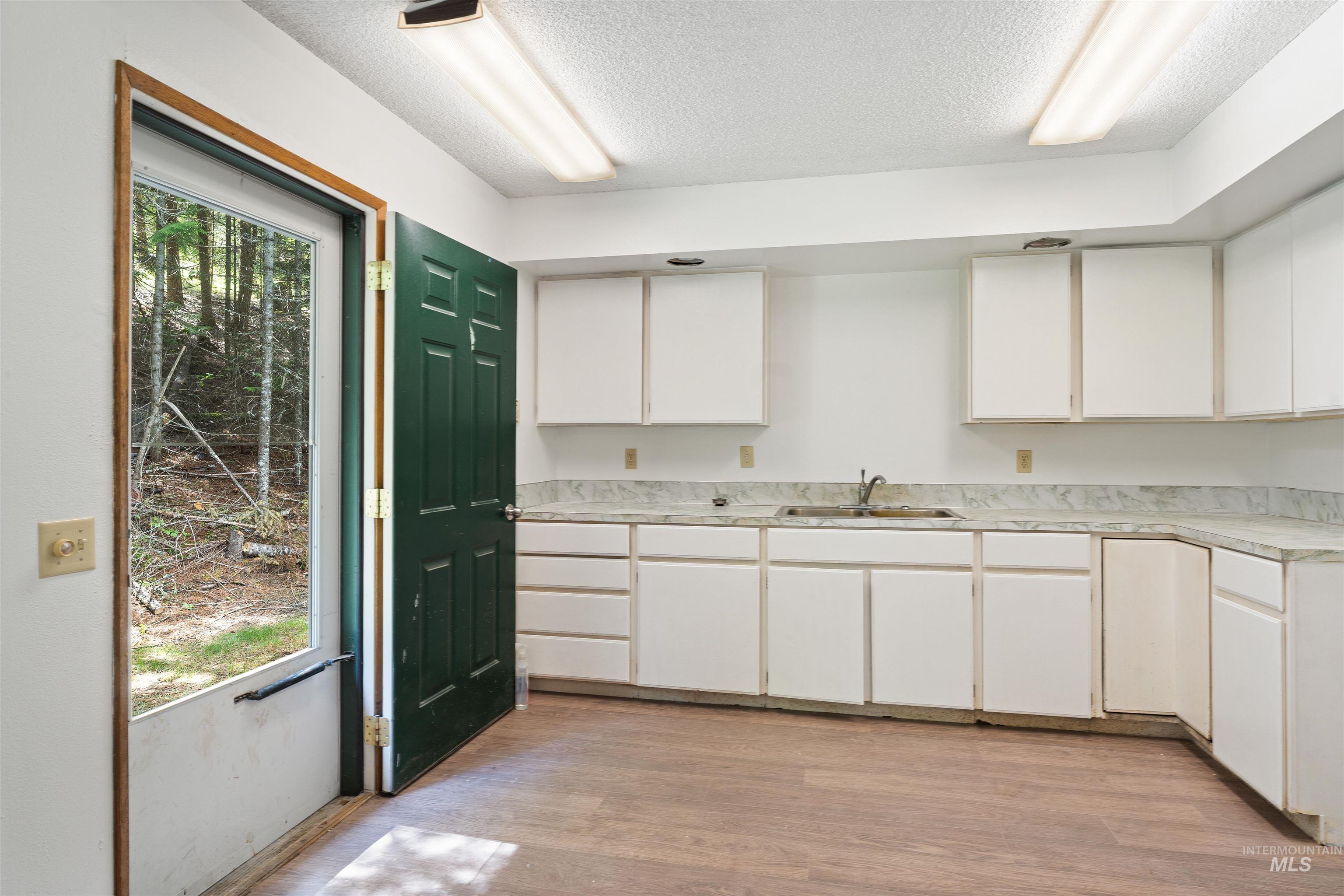 4715 Freeman Creek Road Lenore, ID 83541 - Photo 4 of 50