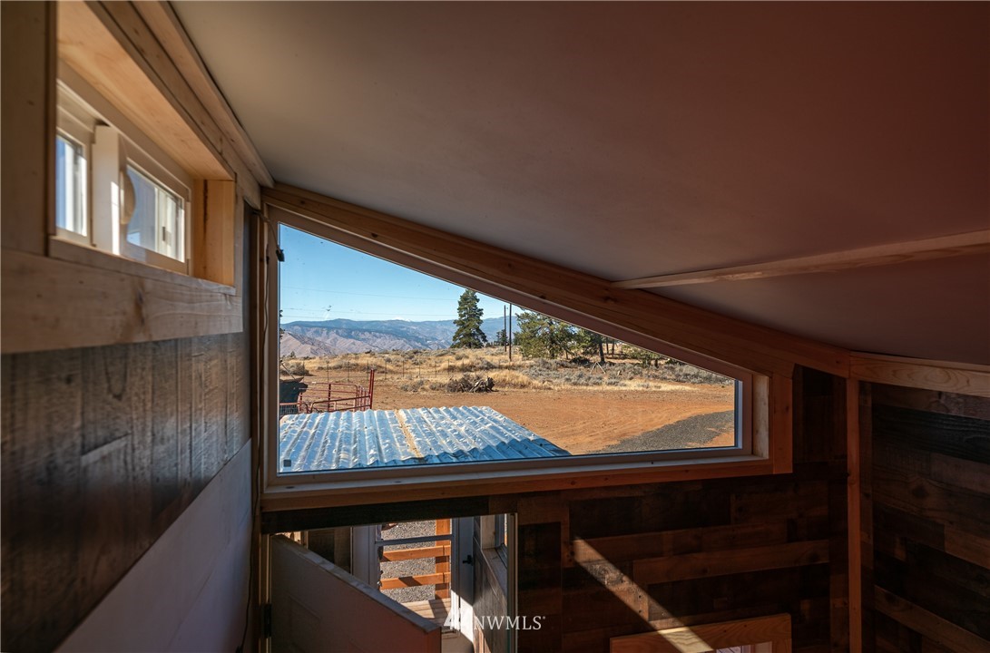 400 Hummingbird Road East Wenatchee, WA 98802 - Photo 26 of 36 Gallery Image 26