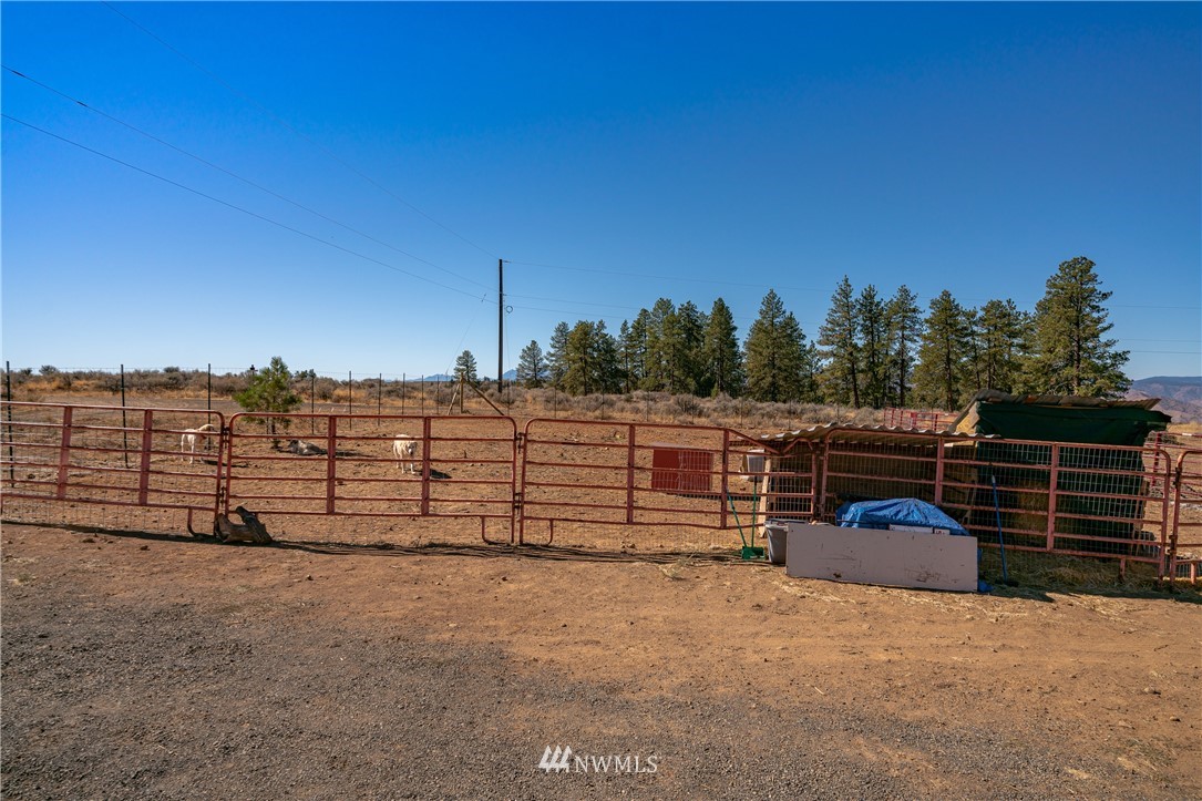 400 Hummingbird Road East Wenatchee, WA 98802 - Photo 27 of 36 Gallery Image 27