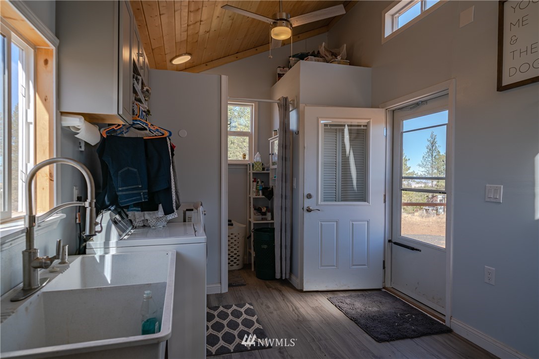 400 Hummingbird Road East Wenatchee, WA 98802 - Photo 9 of 36 Gallery Image 9