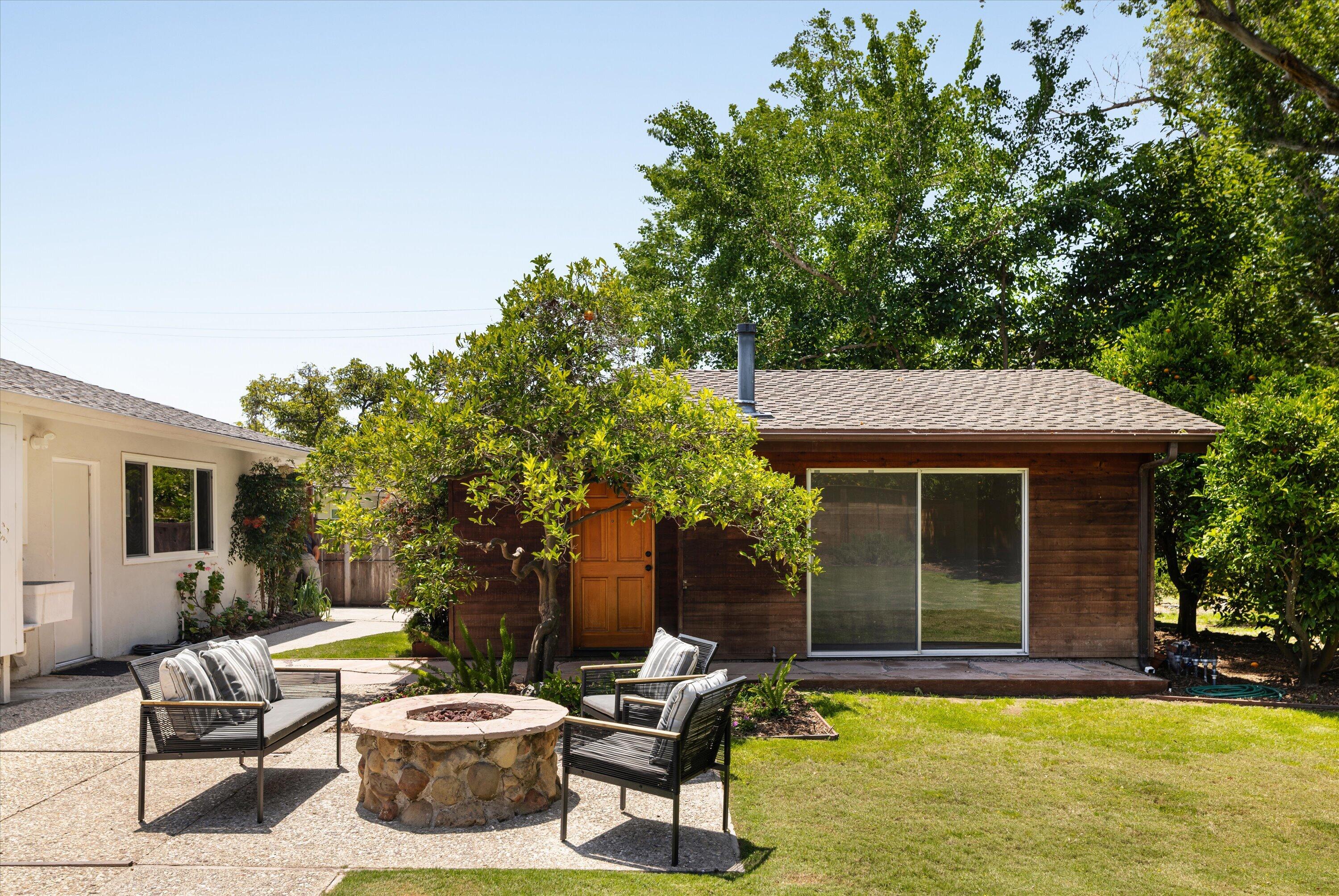 989 North San Marcos Road Santa Barbara, CA 93111 - Photo 43 of 52 40-989 N San Marcos Rd - 40