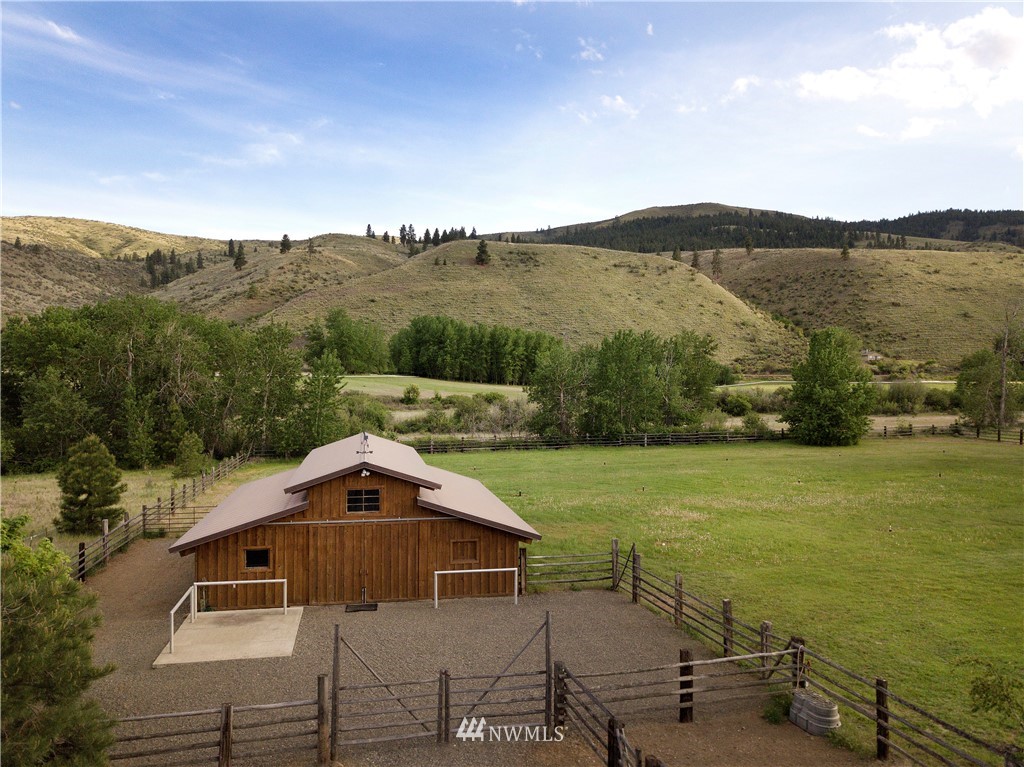 6372 Manastash Road Ellensburg, WA 98926 - Photo 18 of 39 Gallery Image 18