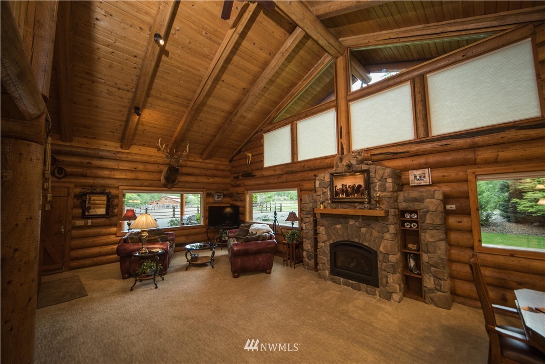 6372 Manastash Road Ellensburg, WA 98926 - Photo 3 of 39 Gallery Image 3
