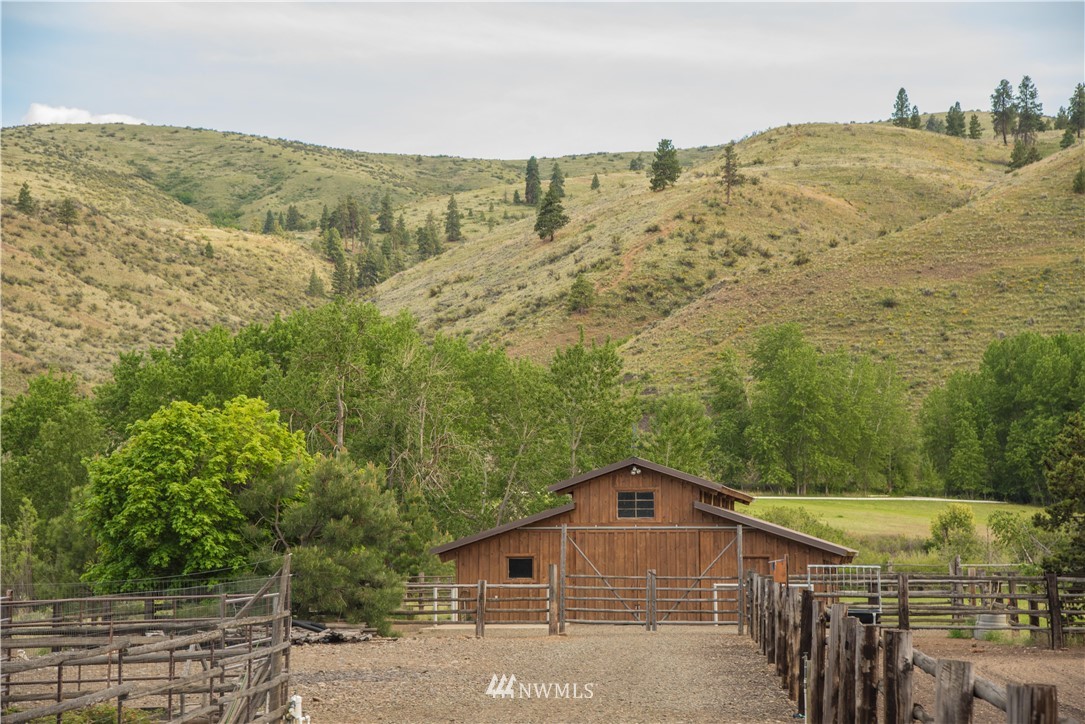 6372 Manastash Road Ellensburg, WA 98926 - Photo 22 of 39 Gallery Image 22