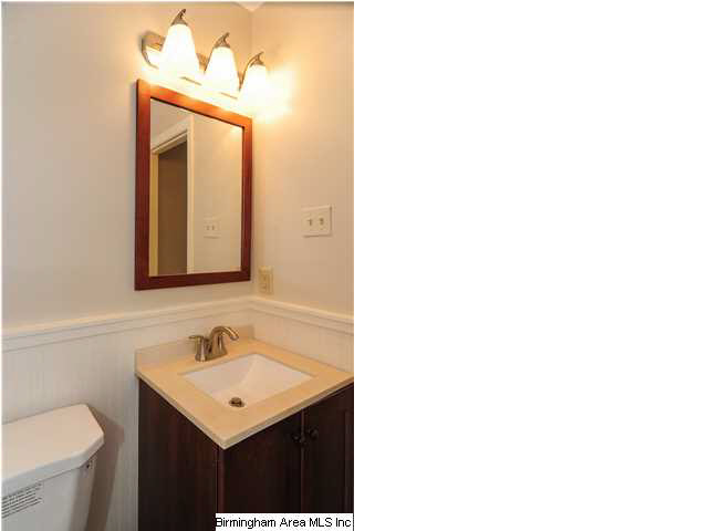 304 Fran Drive Alabaster, AL 35007 - Photo 17 of 31