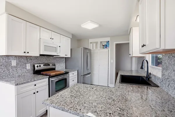 $430,000 | 3010 West Bismark Avenue, Spokane, WA 99205