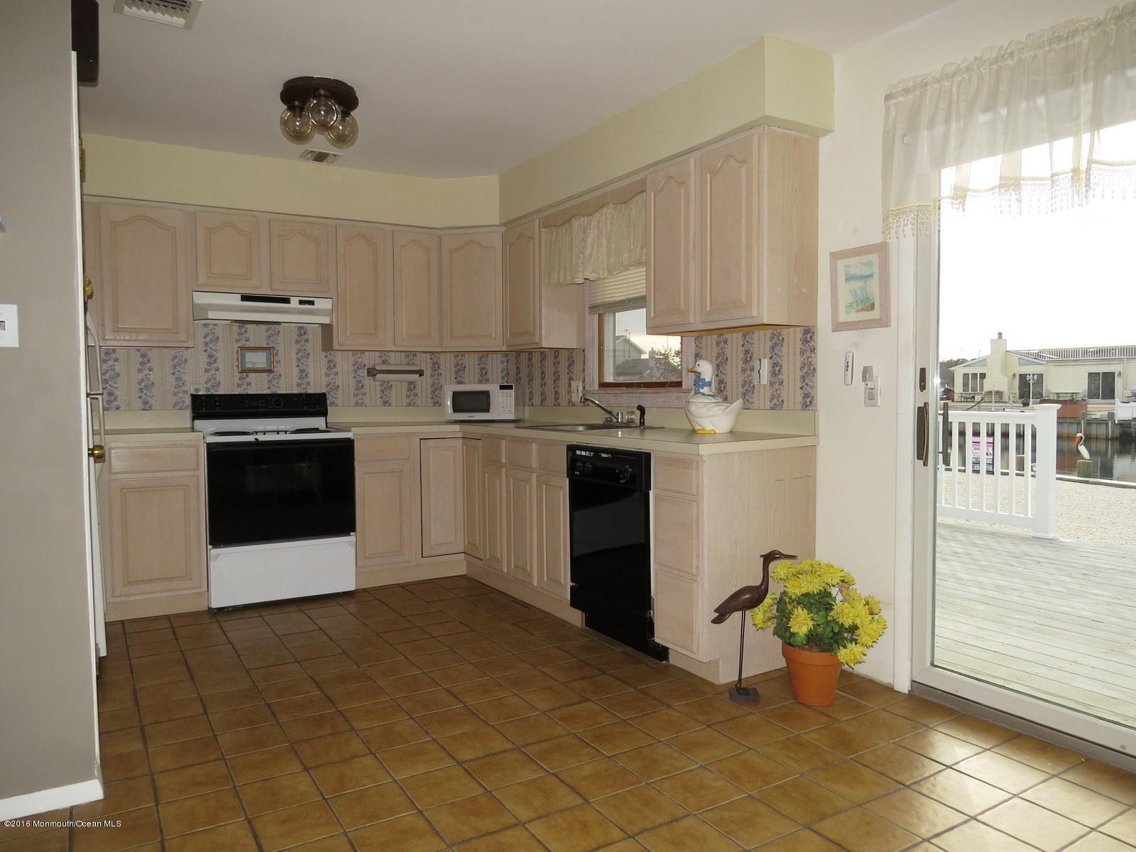 243 Rahway Road Barnegat, NJ 08005 - Photo 11 of 28 243 Rahway Rd 064