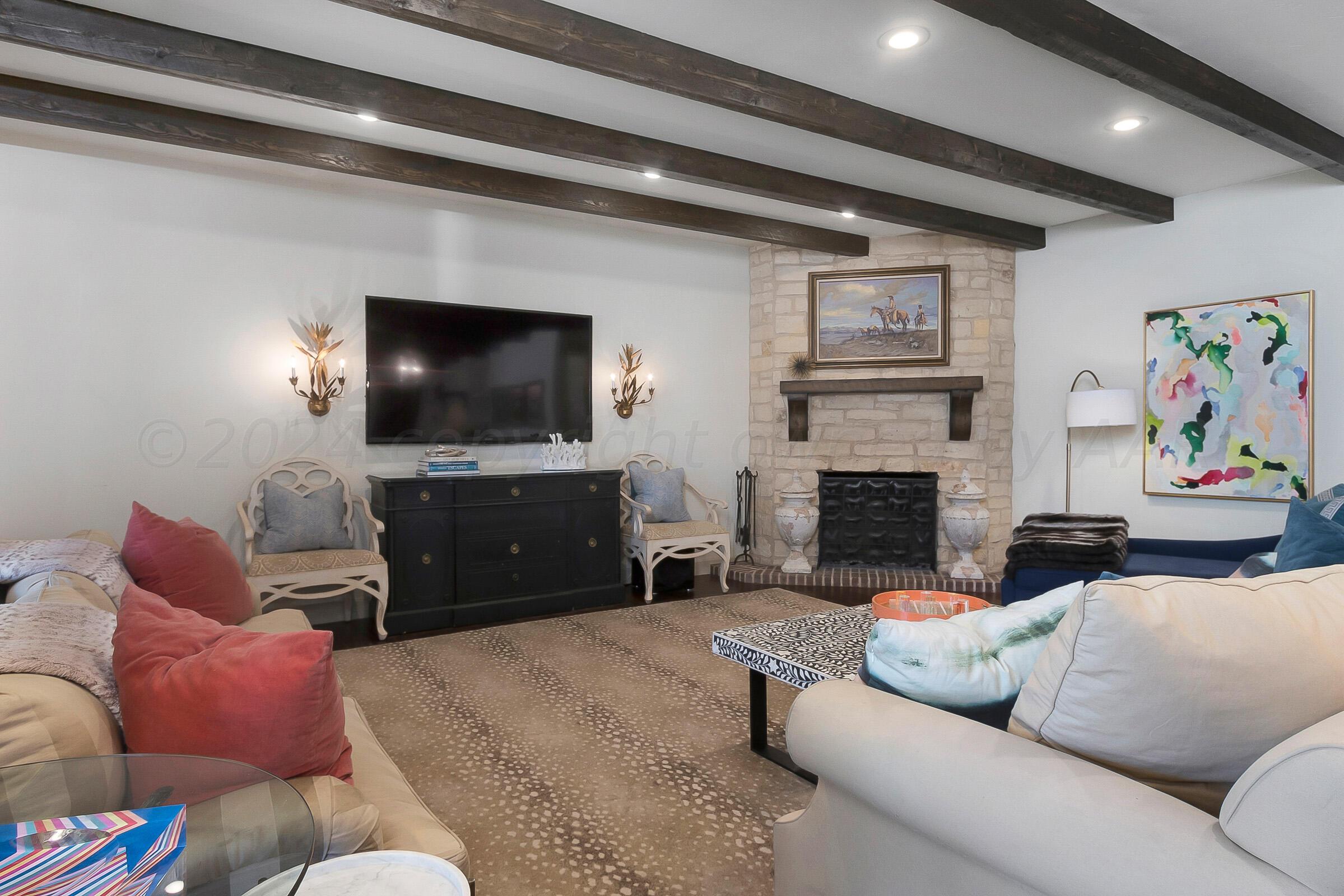 6107 Blue Sage Circle Amarillo, TX 79124 - Photo 3 of 79 a living room with furniture and a flat screen tv