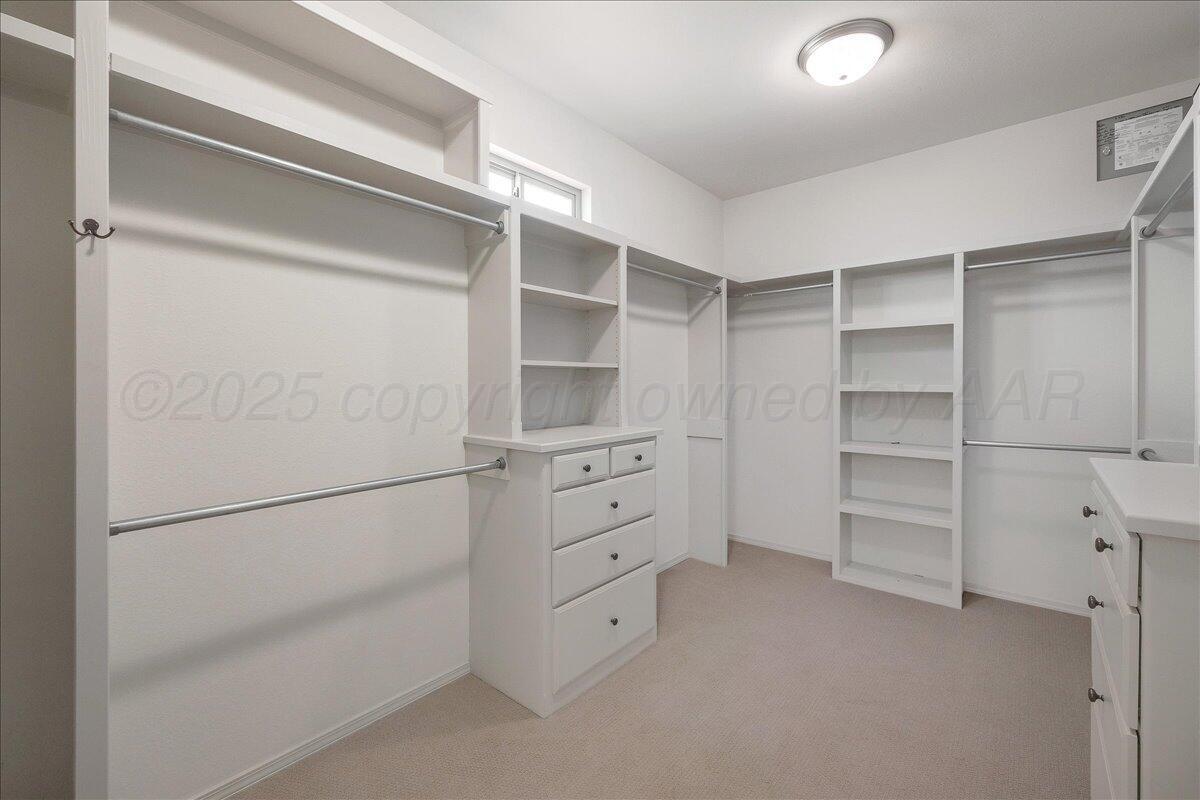 6107 Blue Sage Circle Amarillo, TX 79124 - Photo 35 of 79 21-Primary Closet