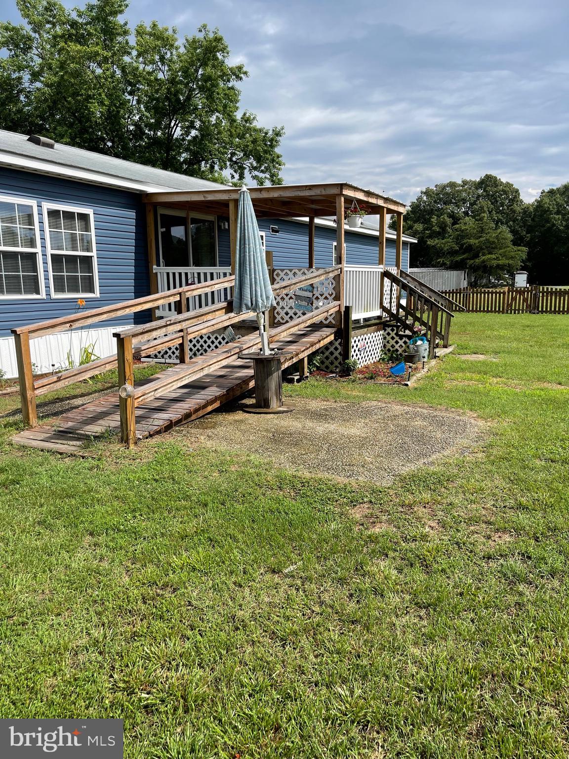 15150 Jarrell Road Goldsboro, MD 21636 - Photo 2 of 16 Back deck with ramp