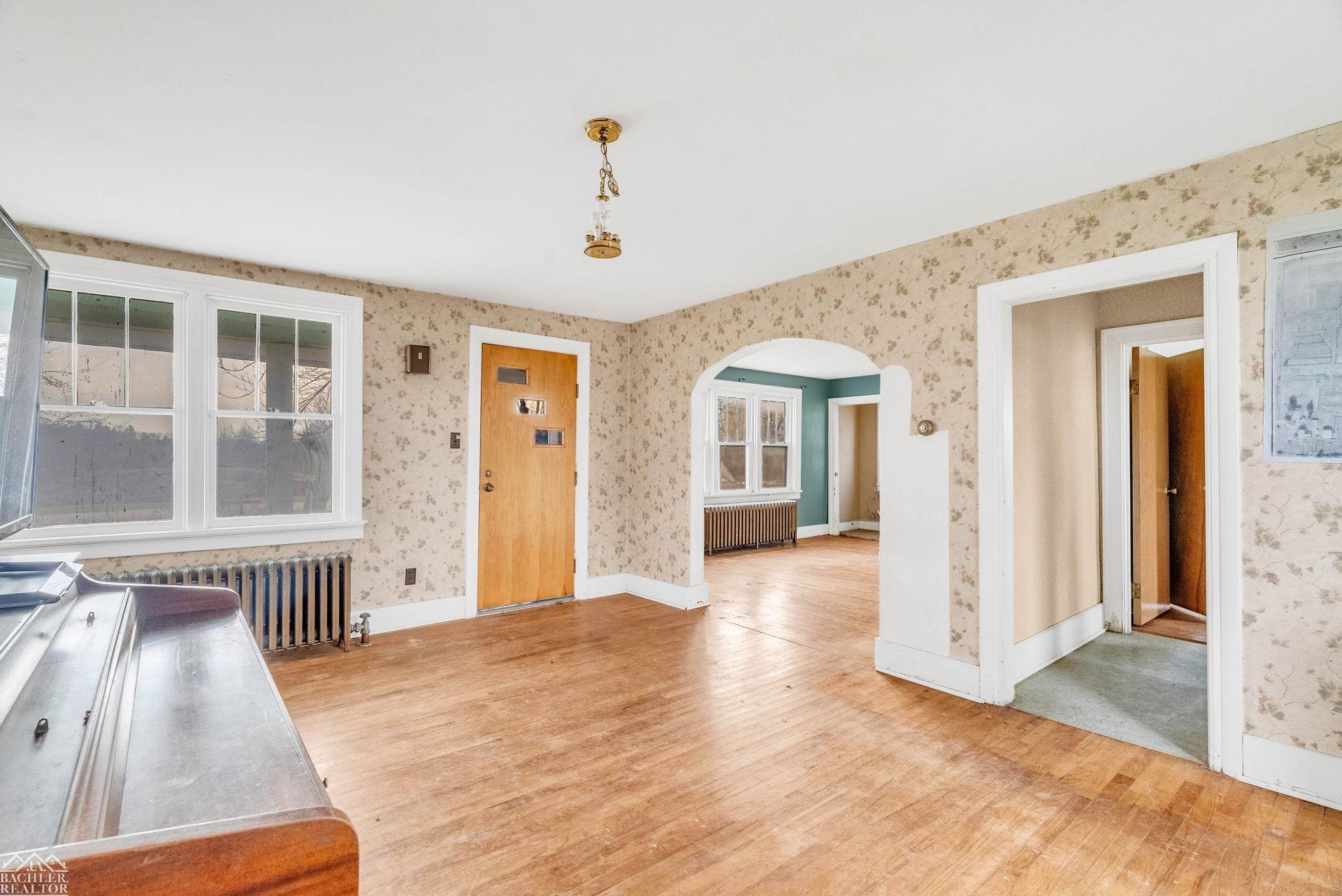 5914 Plank Road Marine City, MI 48039 - Photo 8 of 49 50162132-4d9add25-1dbc-4553-b1de-c3b1a1d1b0bd.JPG
