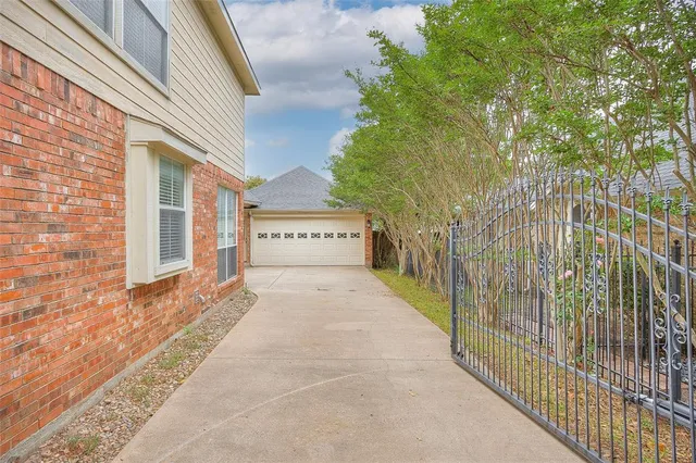 a view of a pathway of a building
