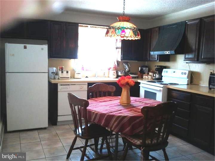 431 Creek Road Bellmawr, NJ 08031 - Photo 8 of 16 Kitchen