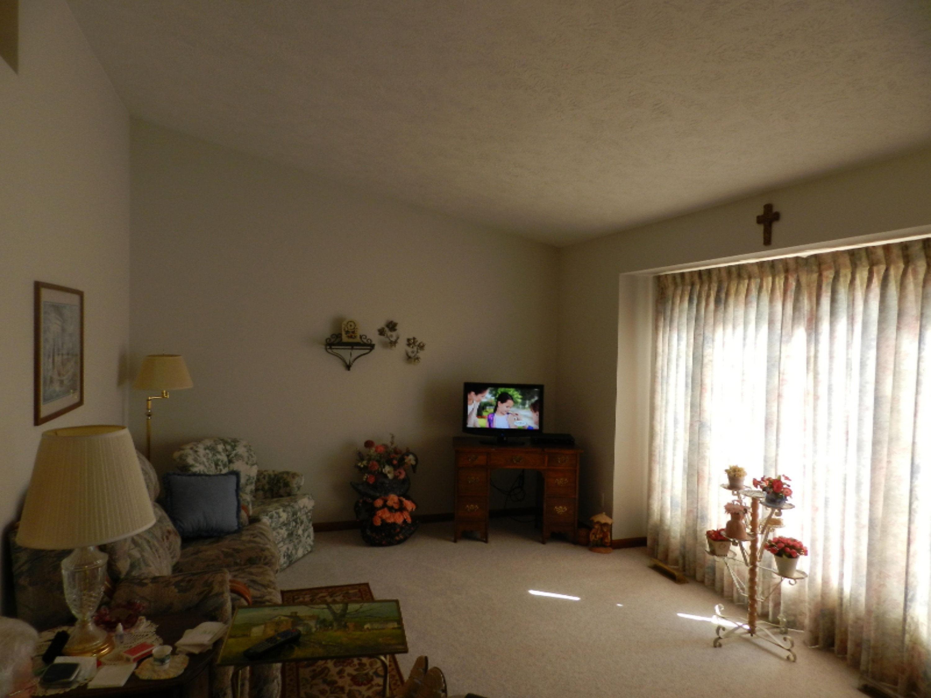 3415 Blackmer Road Ravenna, MI 49451 - Photo 5 of 5 Living Room (002)