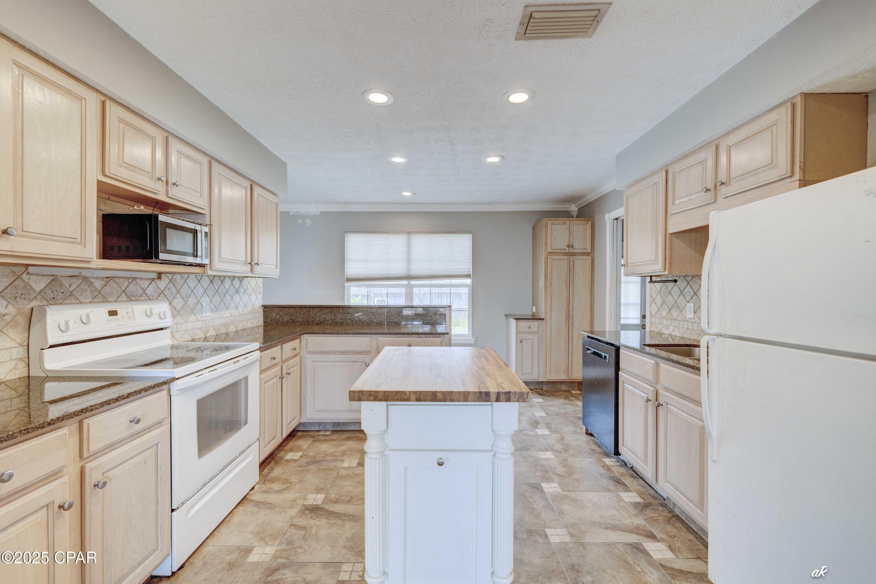 4026 Napoli Road Panama City, FL 32405 - Photo 6 of 15 Gallery Image 6