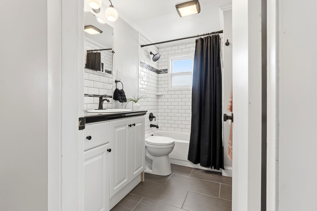 85 Riverbank Road Saugus, MA 01906 - Photo 11 of 26