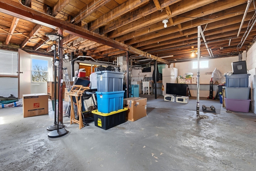 85 Riverbank Road Saugus, MA 01906 - Photo 19 of 26