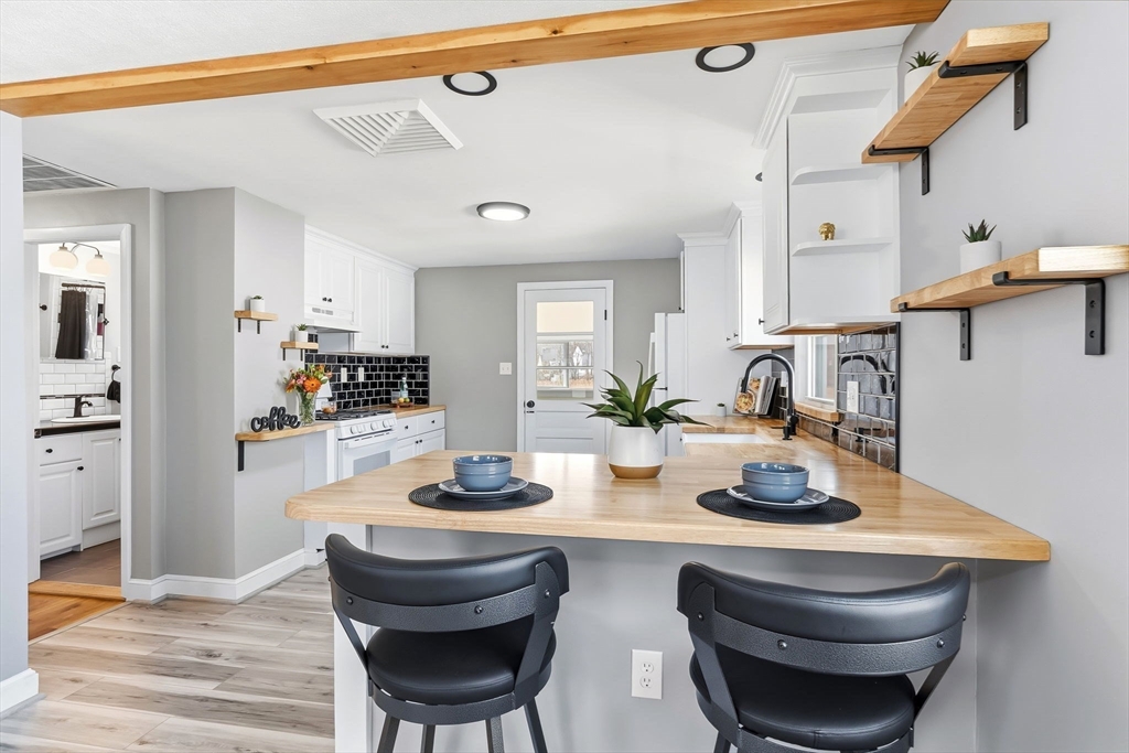 85 Riverbank Road Saugus, MA 01906 - Photo 2 of 26