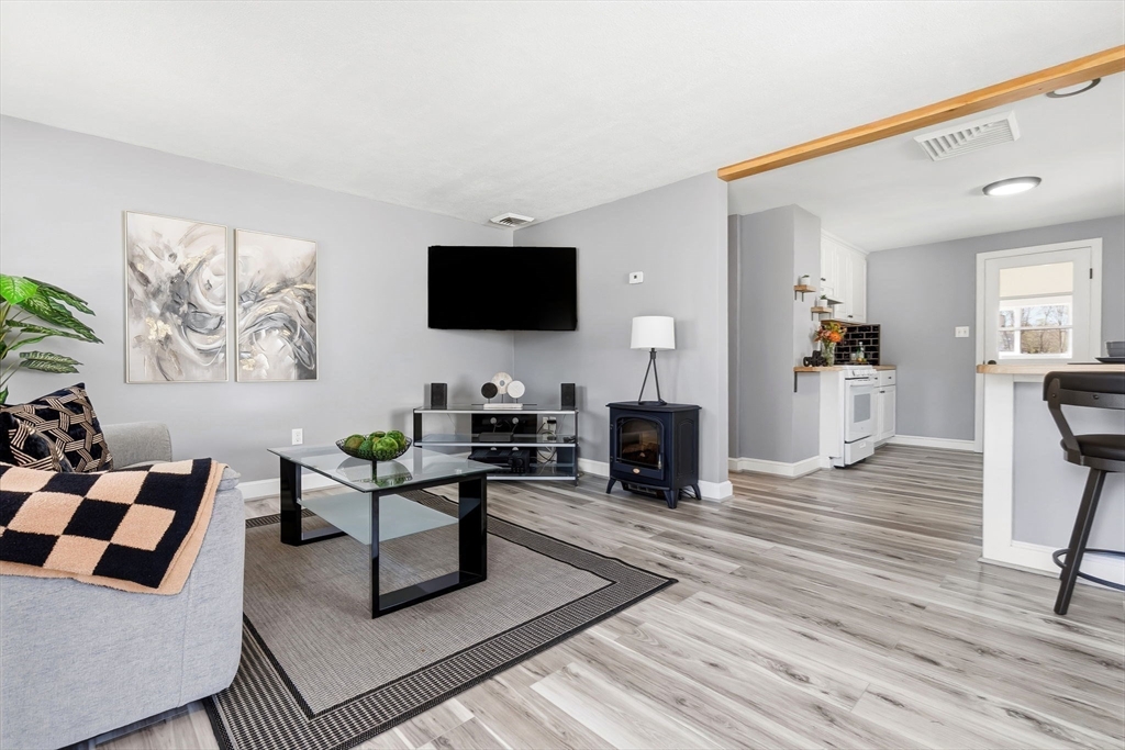 85 Riverbank Road Saugus, MA 01906 - Photo 7 of 26